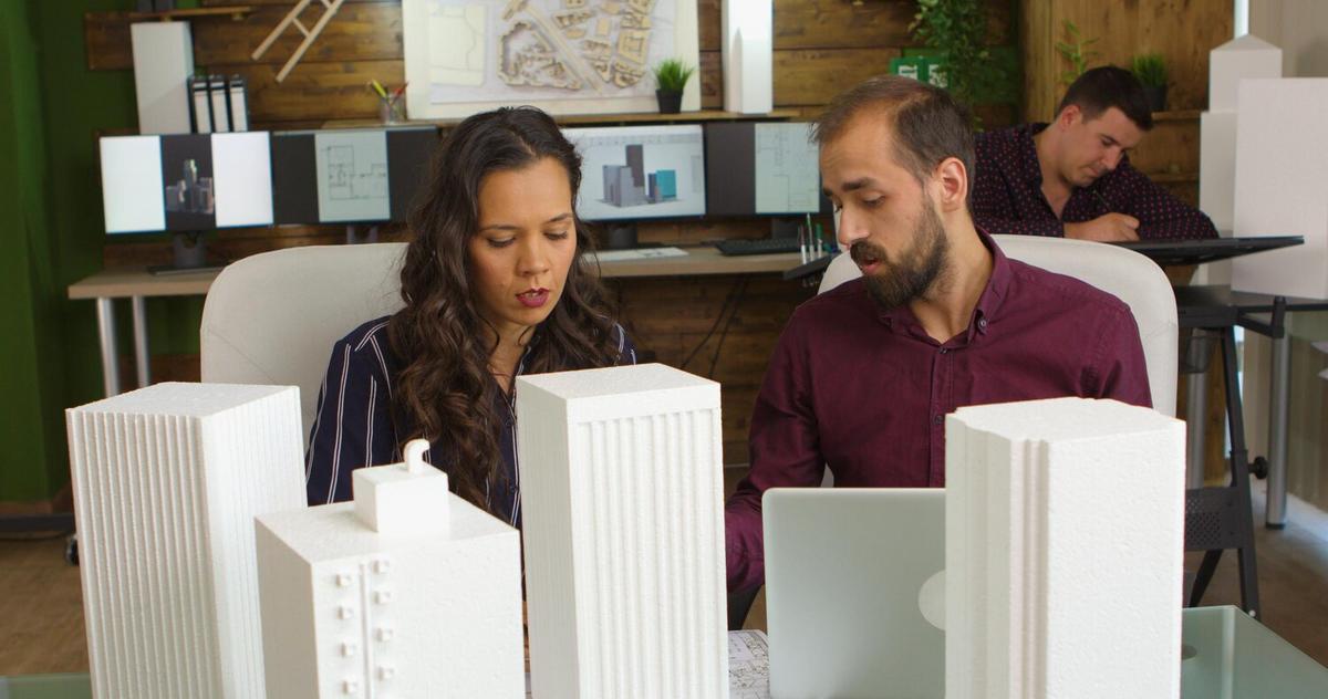 Leveraging AI for Real Estate Market Predictions